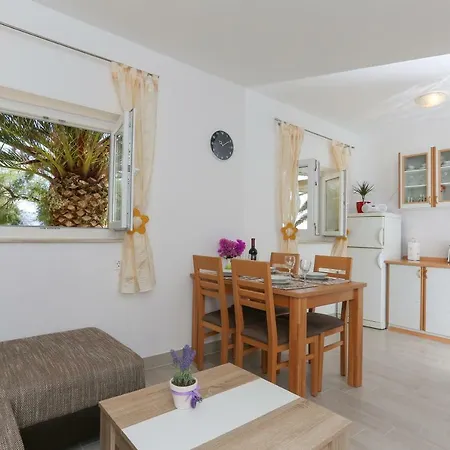 Tatil Evi Lucica Sutivan