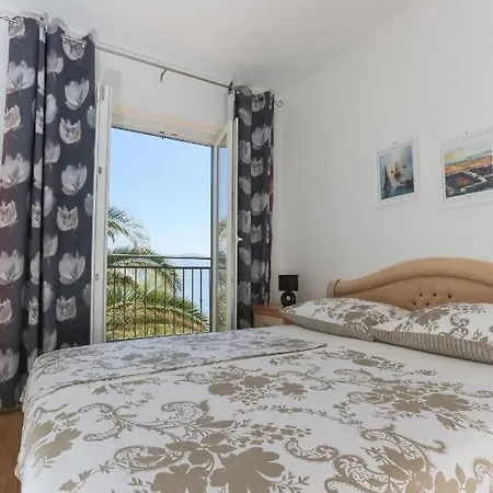 Lucica Tatil Evi