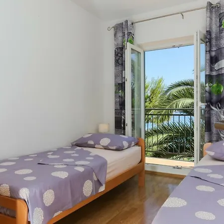 Prázdninový dům Lucica Sutivan